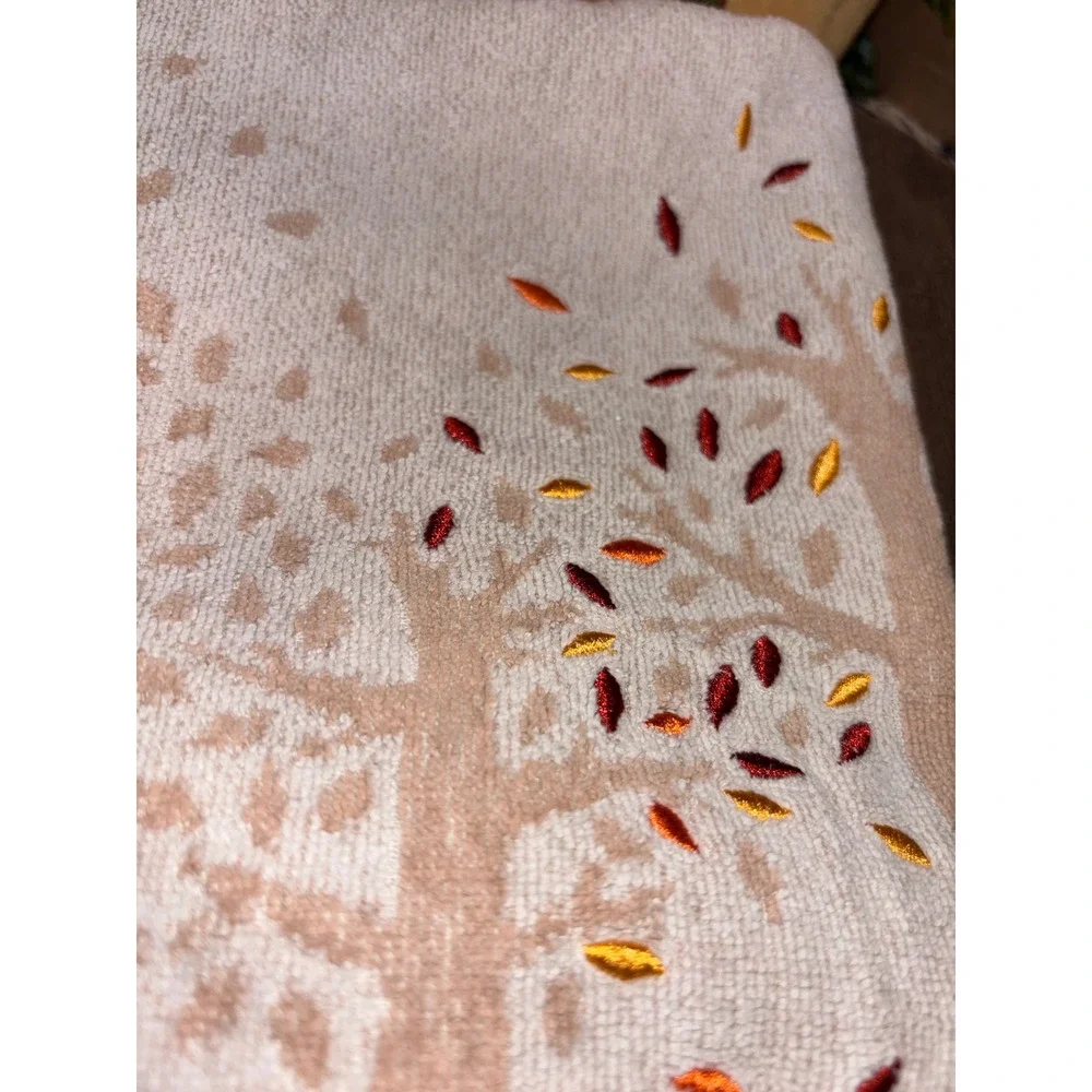 Set of 3 Vintage Autumn Fall Hand Towels Embroidered an washcloth